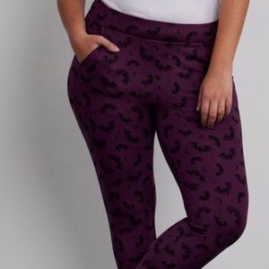 Torrid legging premium with pockets purple with bat print sz 2